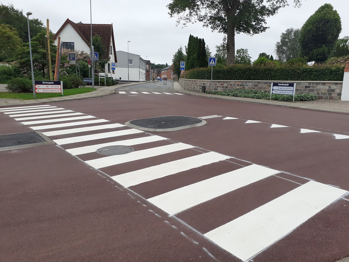 "Kirkekrydset" med den ny belægning set fra Det gamle Bageri.